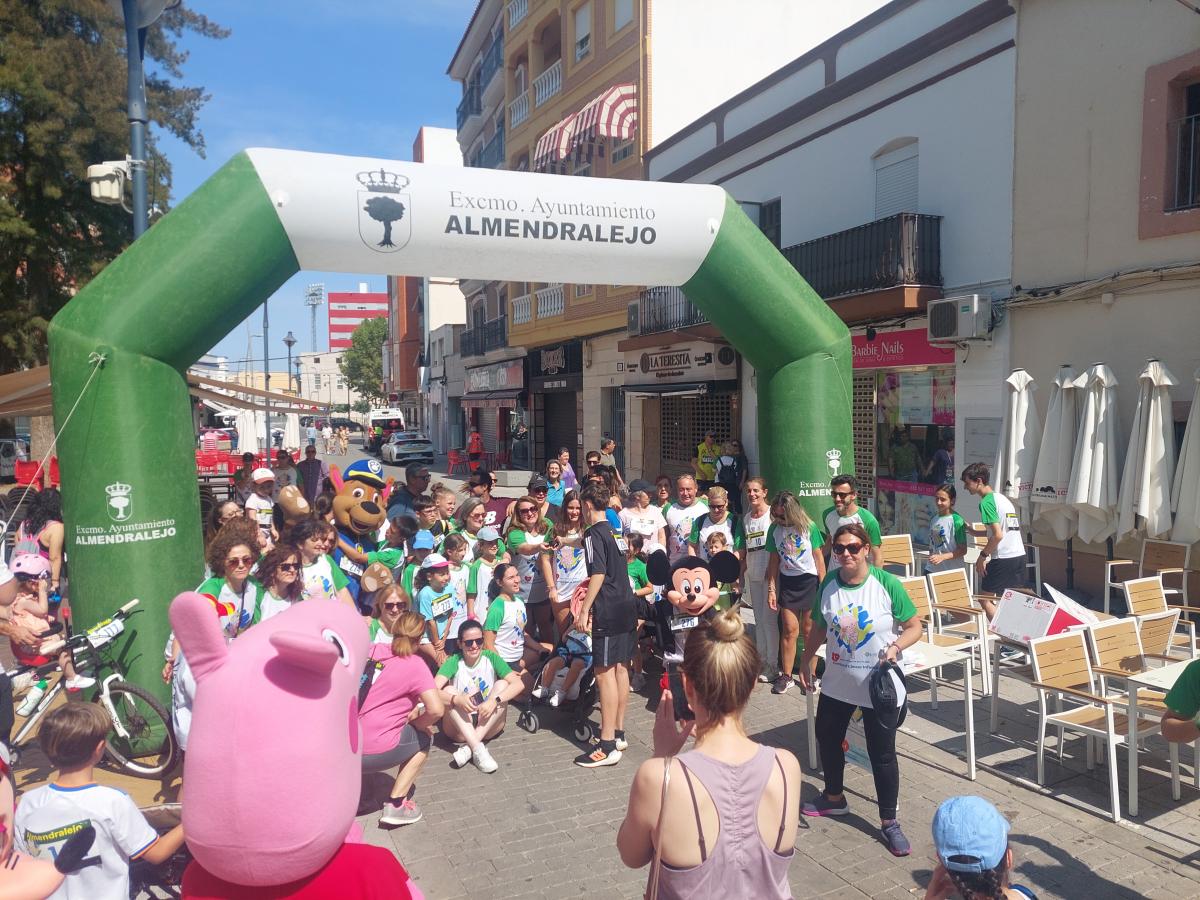 Éxito de participación en la I Marcha Popular del Pijama contra el cáncer infantil 