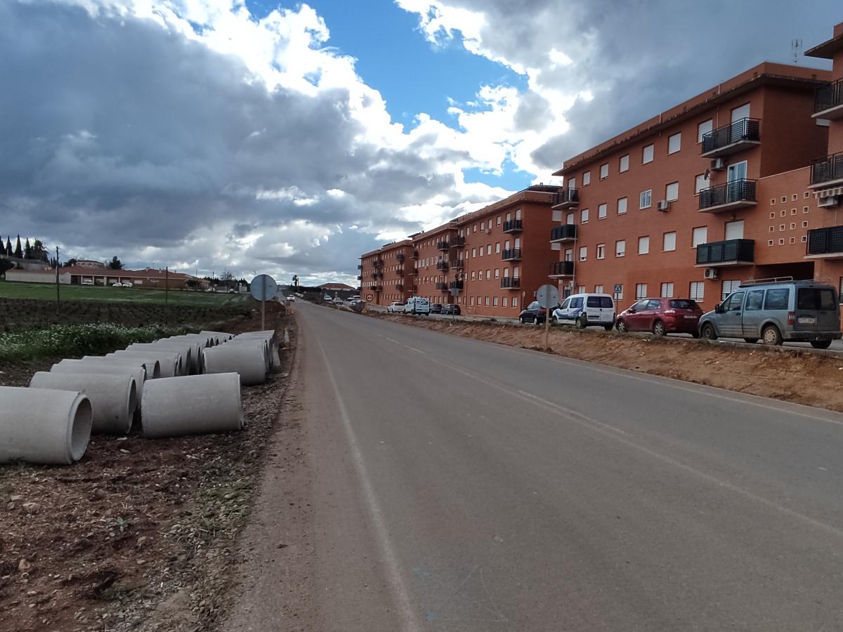 Cantalgallo considera adecuada la obra de reforma de la Carretera de Fuente del Maestre 