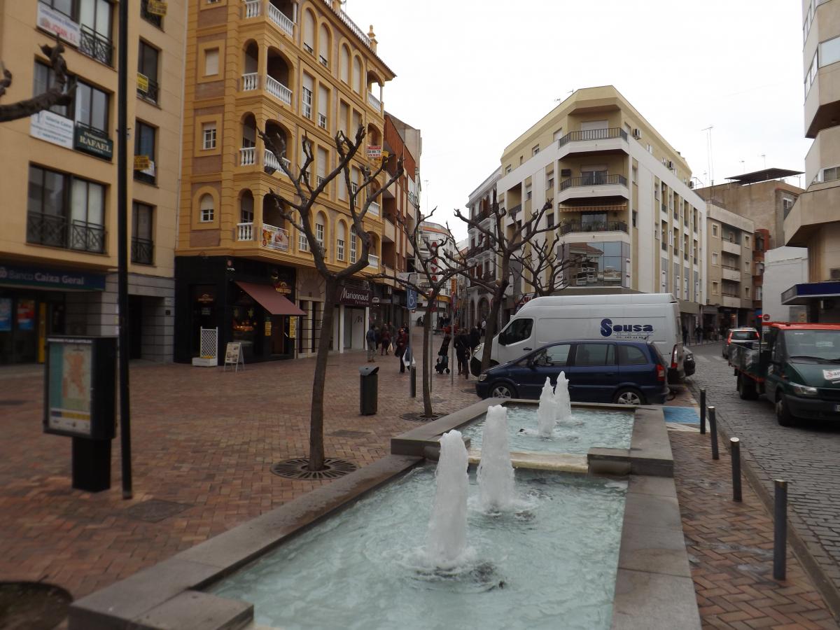 La zona centro celebra sus fiestas este viernes con pregón de Lorenzo Arnau