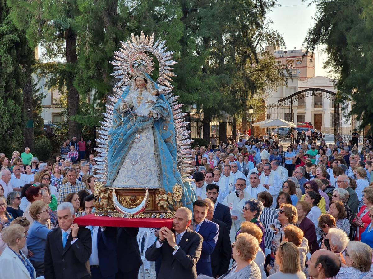 Recuperan un manto de la Virgen que podría ser de la tradición del torero Cúchares