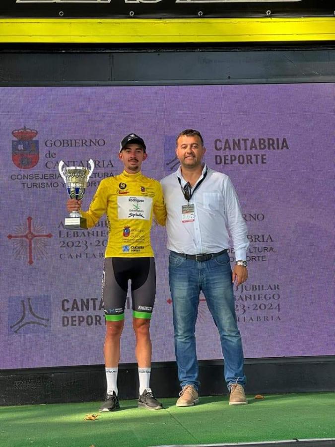 El almendralejense Alberto Álvarez gana la segunda etapa de la Vuelta a Cantabria