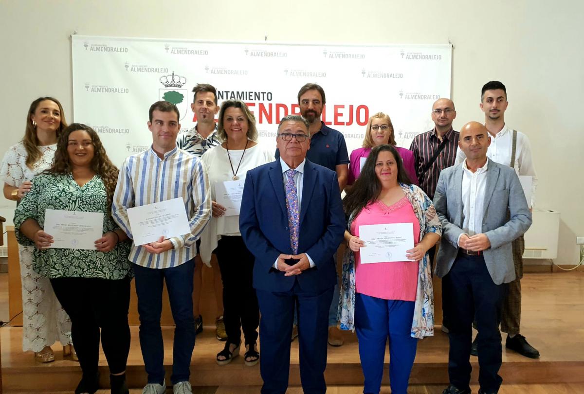 La escuela profesional Iris celebra un acto de clausura para finalizar el curso