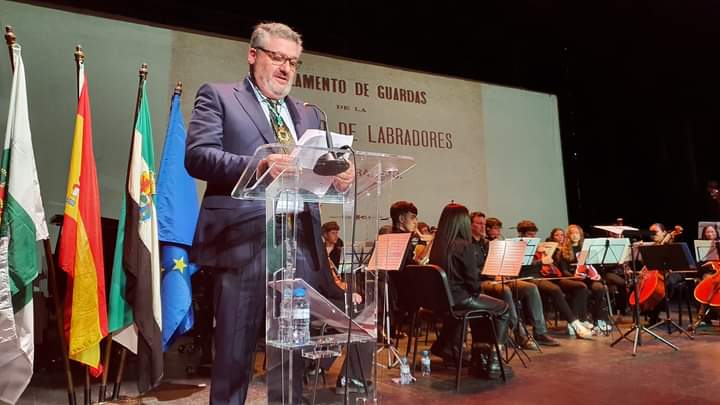 Los Claretianos de Almendralejo muestran su agradecimiento al ayuntamiento por el reconocimiento recibido