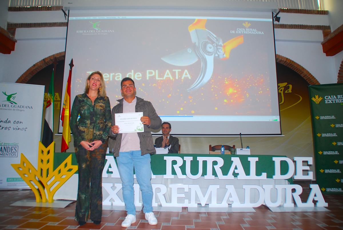 La DO Ribera del Guadiana entrega sus premios a los mejores podadores de la región