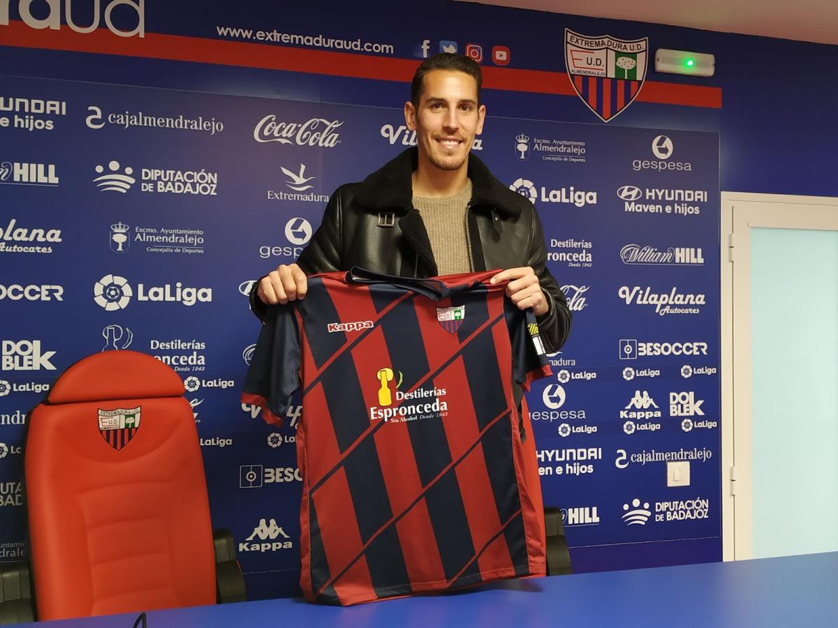 Álex Alegría ha perdonado parte de su contrato por fichar con el Extremadura