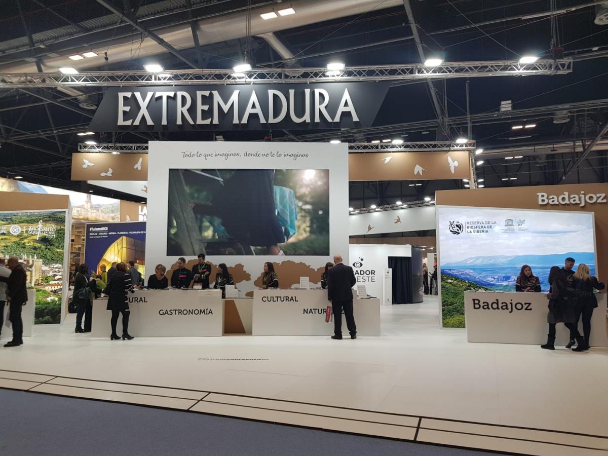 Almendralejo se promociona en Fitur mostrando sus atractivos turísticos