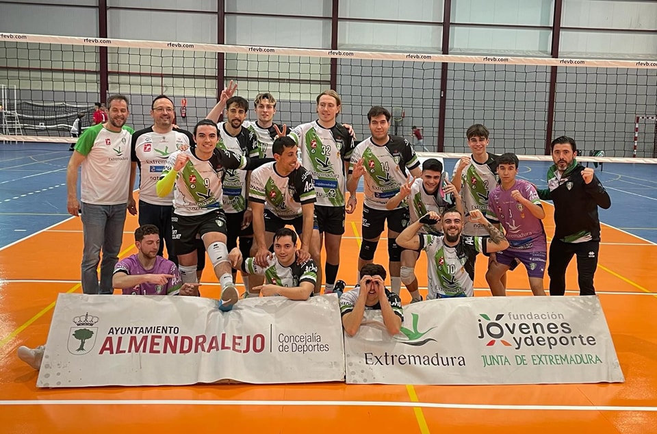 El club voleibol Almendralejo tendrá que volver a Canarias con la Superliga 2