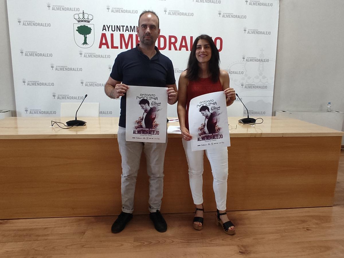 Antoñito Molina actuará en la plaza de toros de Almendralejo el 15 de septiembre