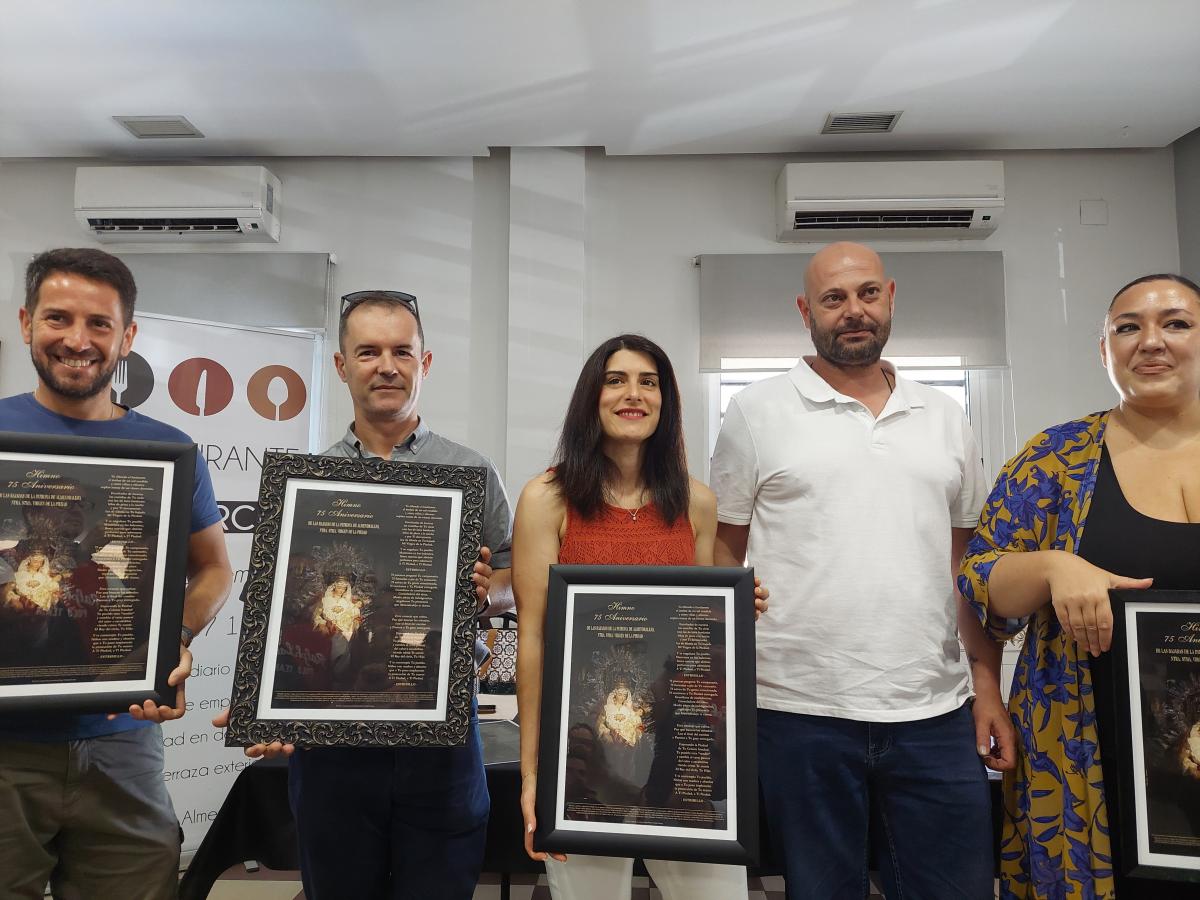 El coro '75 Poemas' cantará a la Virgen de la Piedad en la procesión de bajada