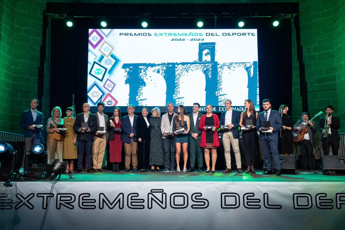 García Lozano, Calamonte y Martínez reciben los premios del deporte extremeño