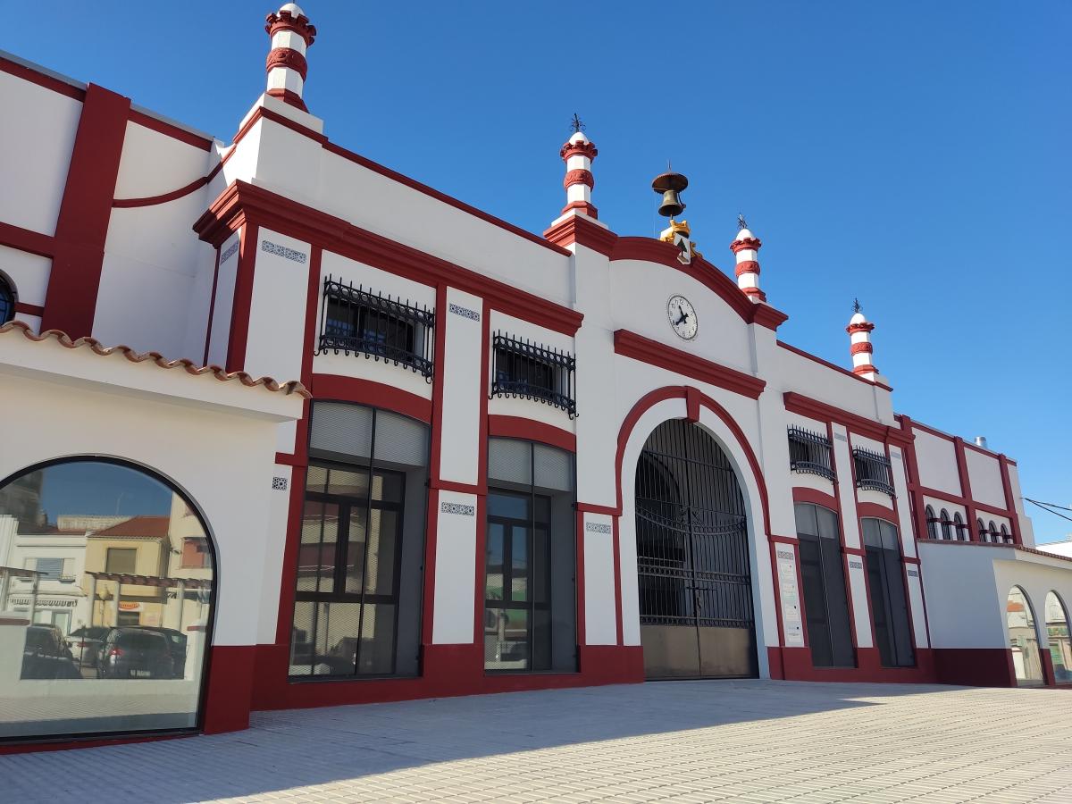 Publicados los pliegos para optar a los puestos de la plaza del Mercado