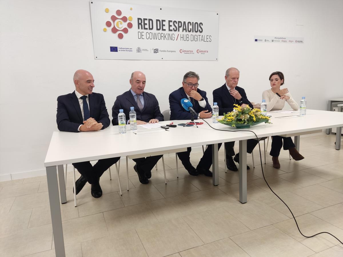 La Cámara de Comercio inaugura en Almendralejo un nuevo espacio de coworking