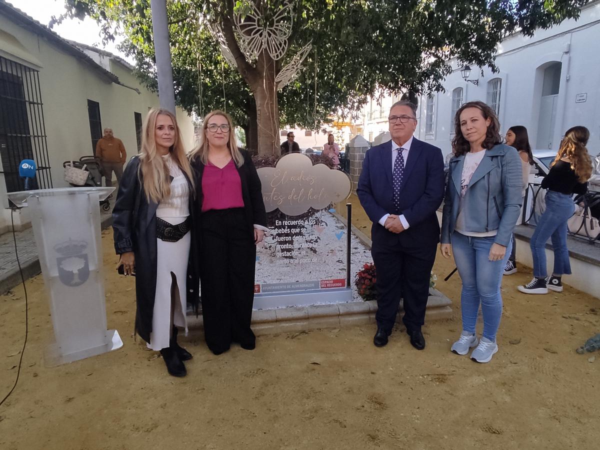 Inaugurado un espacio junto al paseo de Los Padres para visibilizar el duelo perinatal