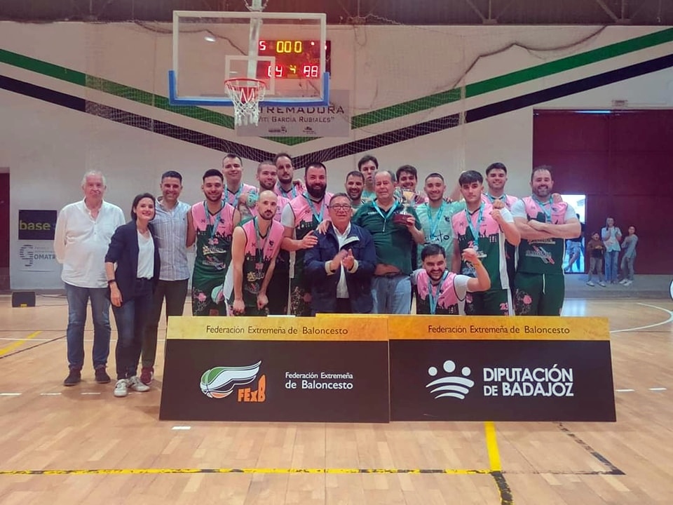 Los dos clubes locales de baloncesto acercaron posturas este verano