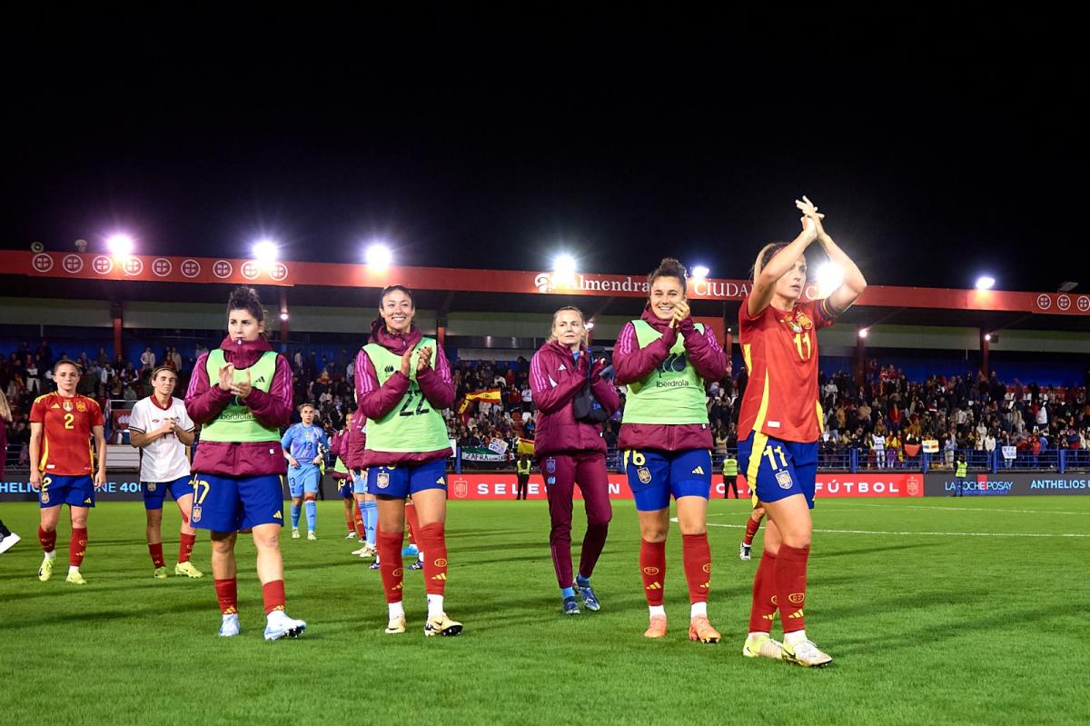 La Selección femenina empata ante Canadá en el Francisco de la Hera