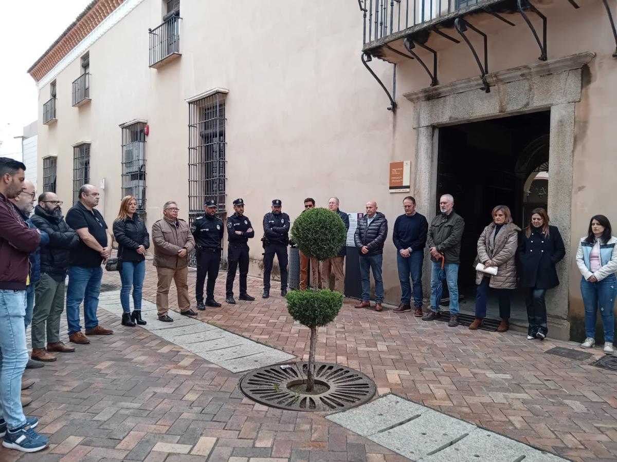 El alcalde traslada un mensaje de apoyo a Utiel y Requena en nombre de la ciudad