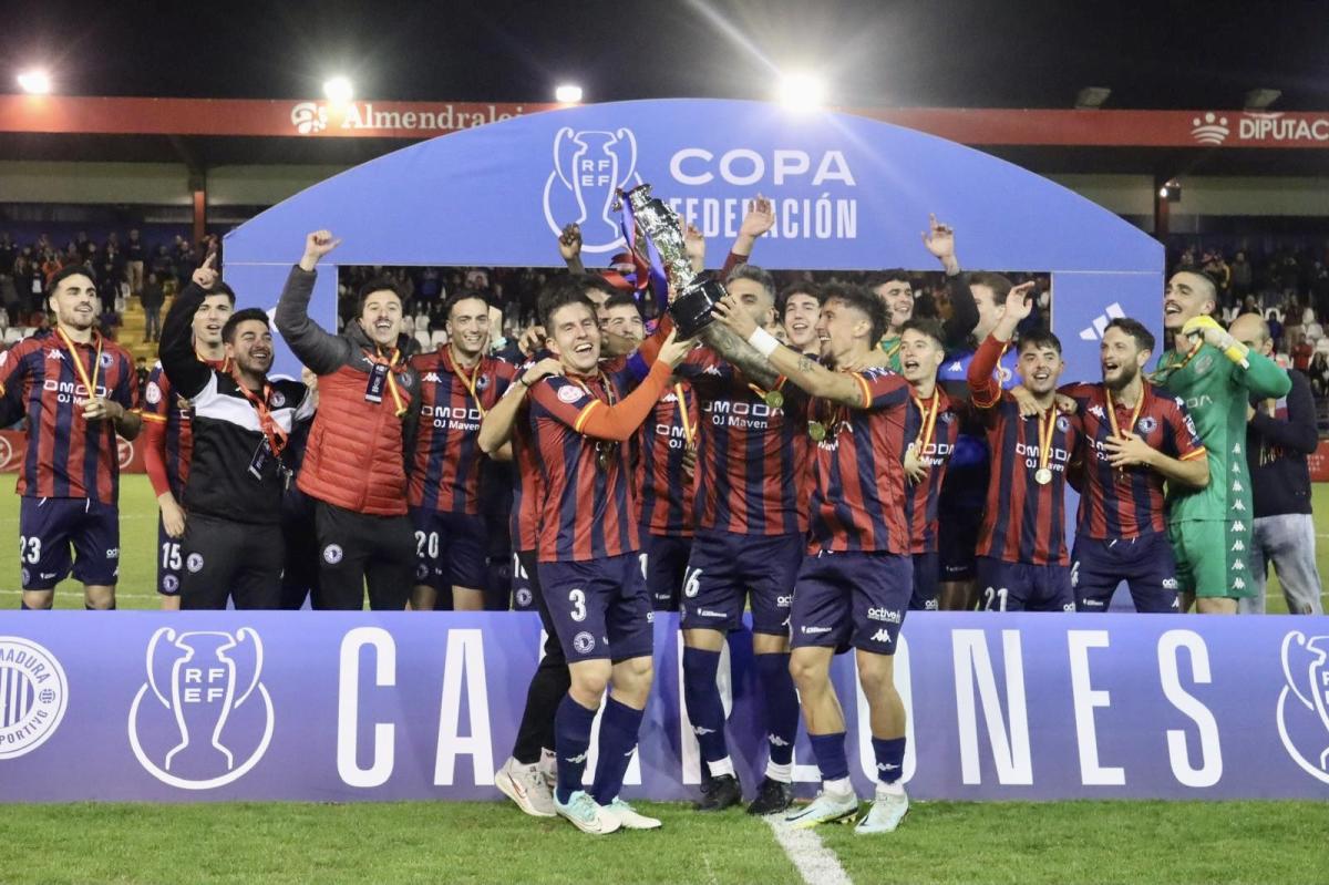 El Extremadura conquista la Copa Federación en la final ante el Compostela