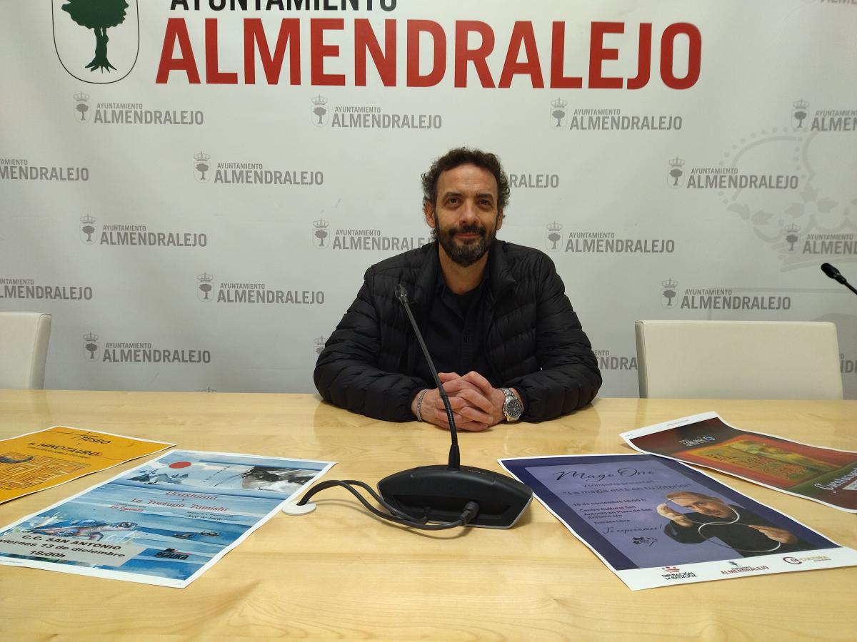 La biblioteca programa actividades familiares en la tarde de los viernes