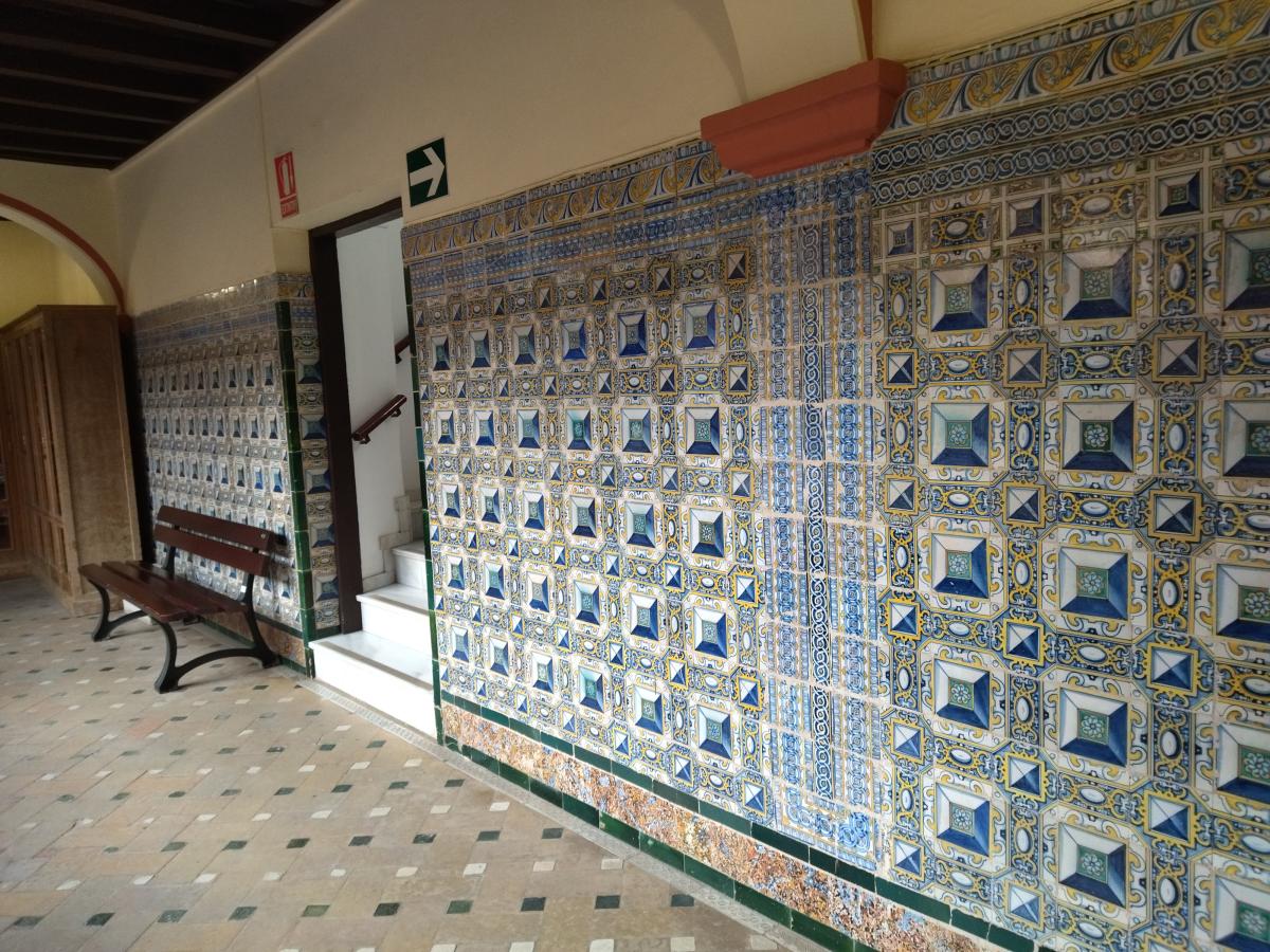 El Plan de Diputación permitirá la restauración de los azulejos del Palacio de Monsalud