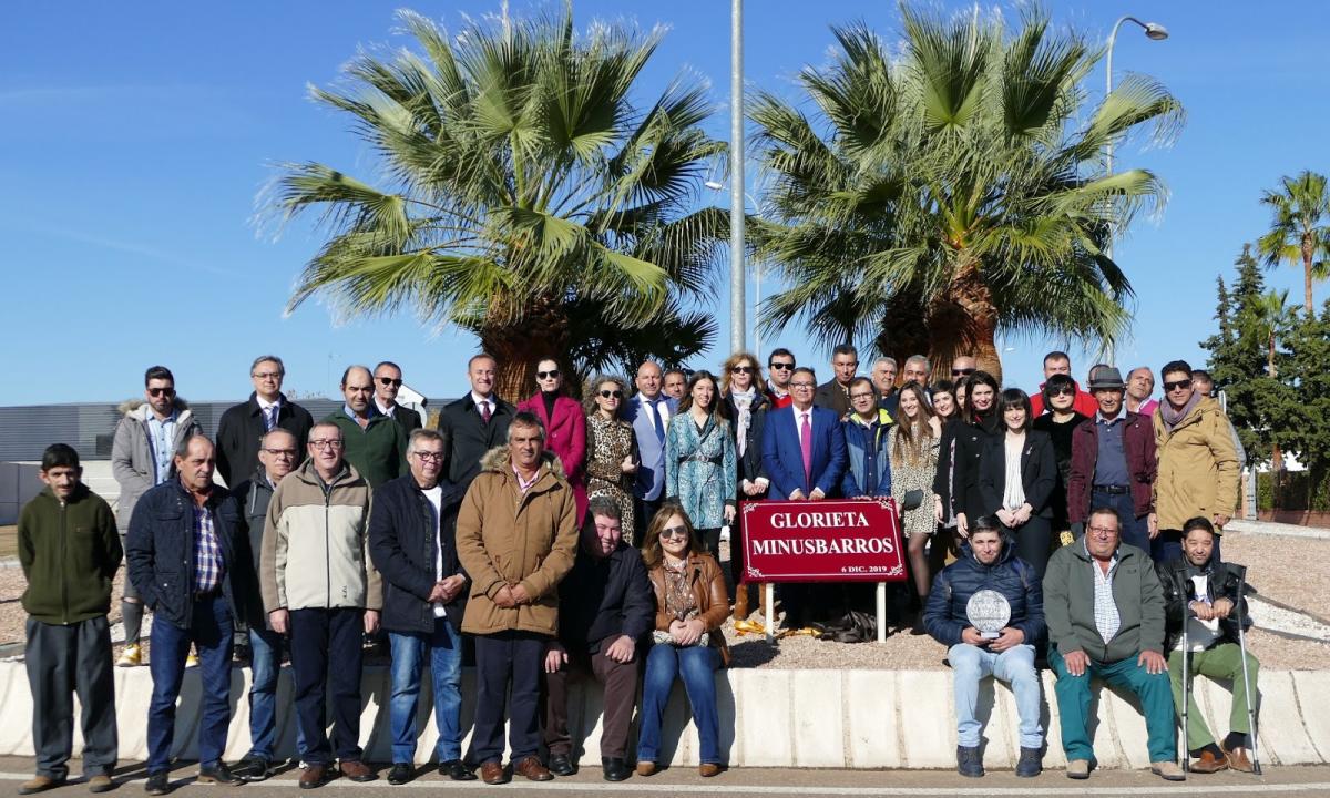 La cooperativa Minusbarros ya cuenta con una rotonda en su honor en el polígono industrial.