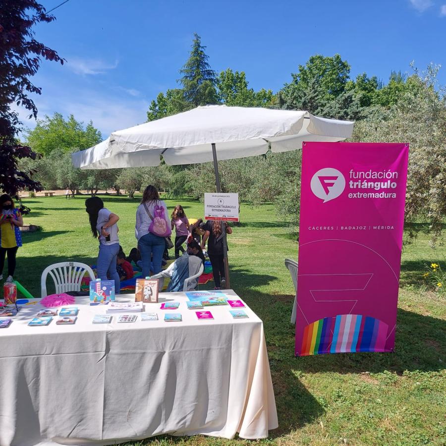 Fundación Triángulo acerca sus recursos al programa Crisol en Almendralejo