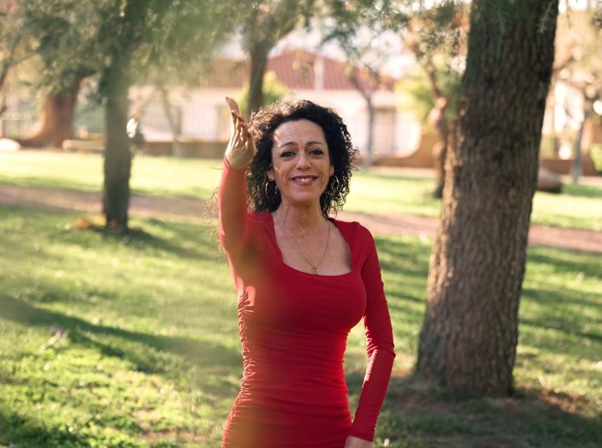 La almendralejense María Sánchez publica su primer single