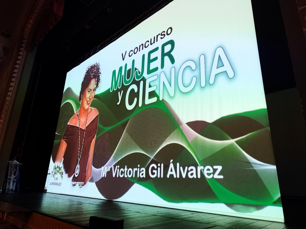 Victoria Gil demanda más inversión en ciencia durante el homenaje del CPR