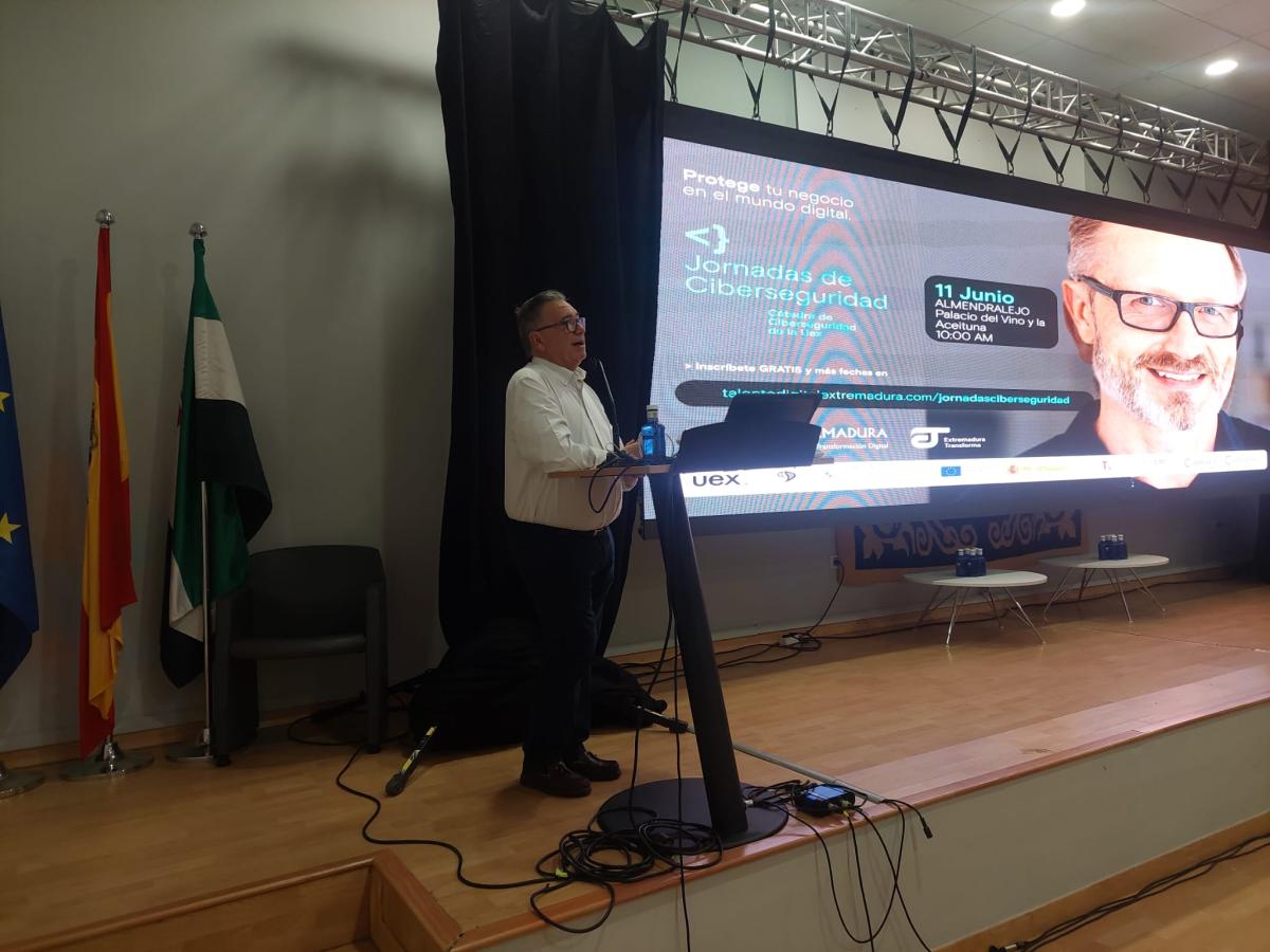 Unas jornadas explican a los empresarios la importancia de la ciberseguridad