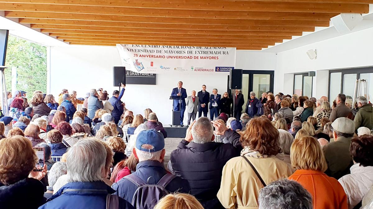 Se incrementan las solicitudes de plazas para la Universidad de Mayores 