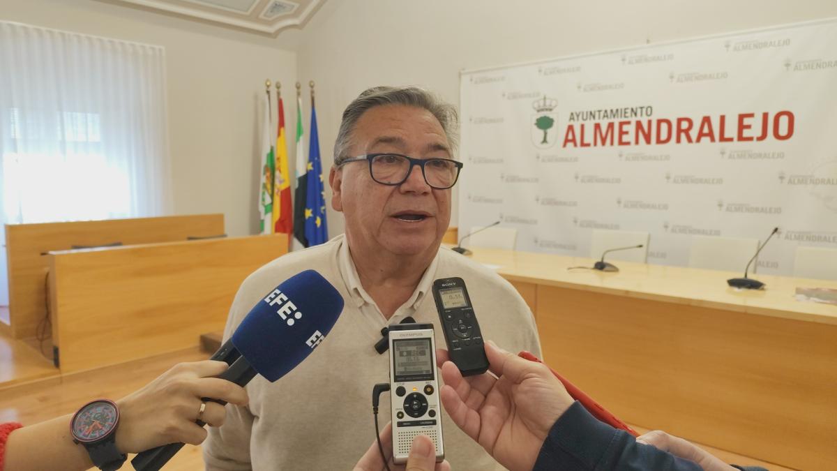 El alcalde responde al PP que “Almendralejo no es una ciudad sin ley”