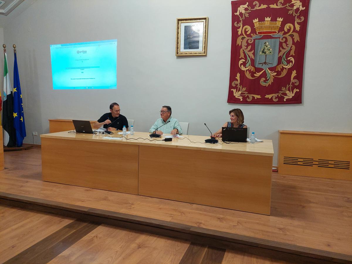 Pleno tranquilo y corto en el que hubo pocos puntos de discusión