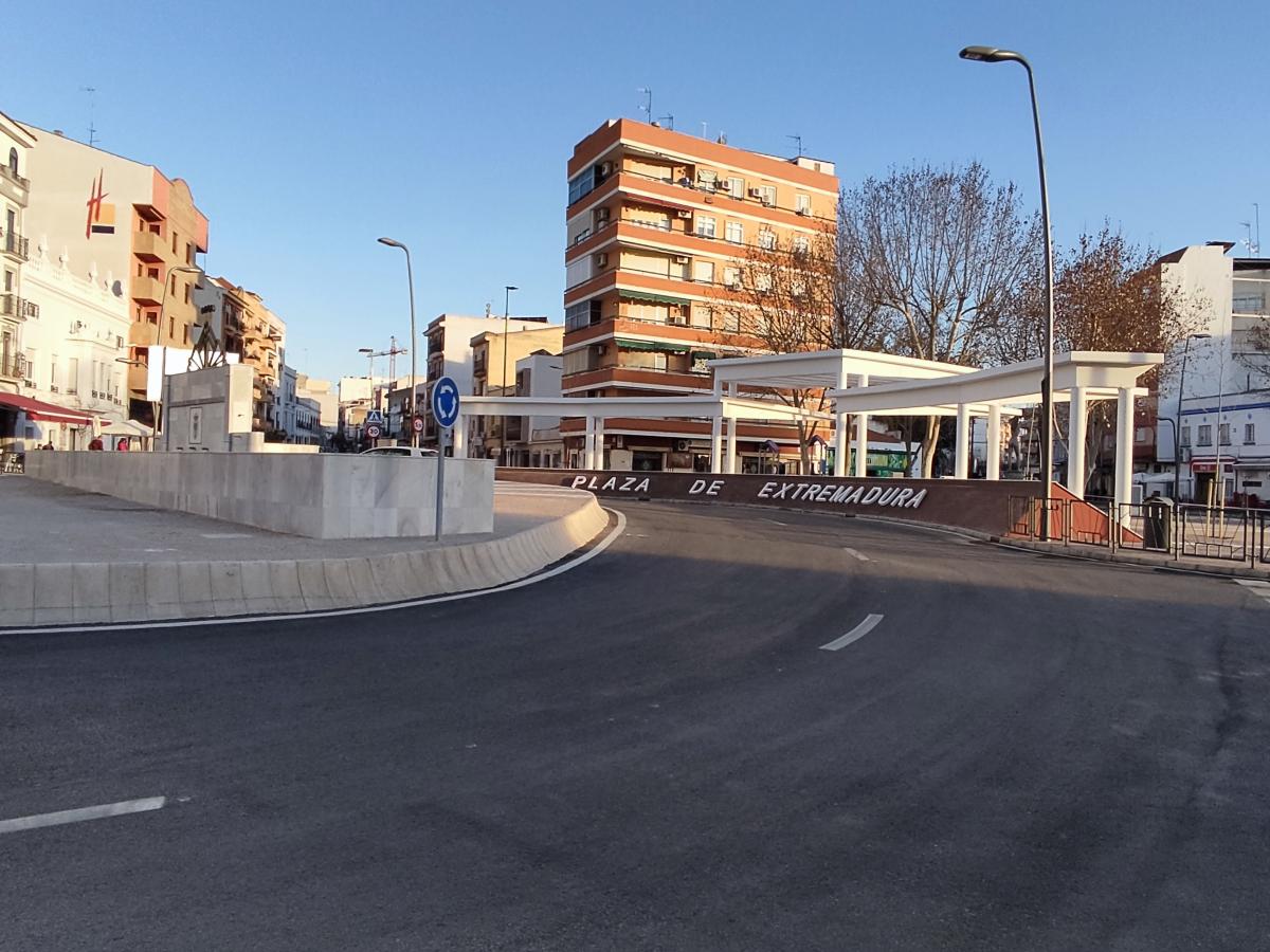 La Paz coronará a Alba Lavado Sánchez como reina de la barriada