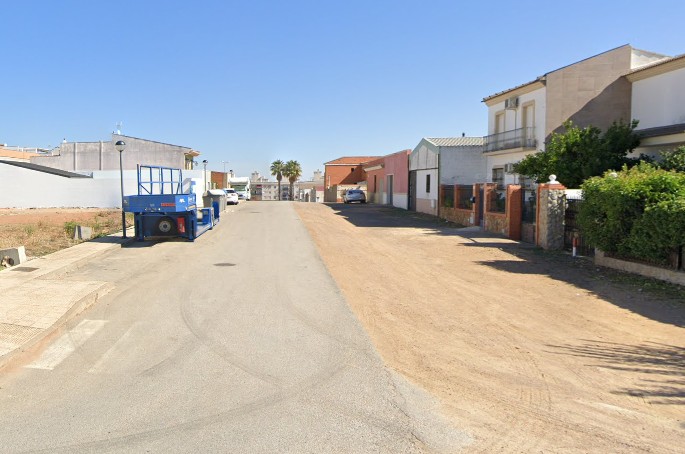 La calle Arroyo de la luz será urbanizada a través de una actuación simplificada 
