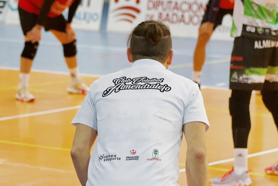 El Club Voleibol Almendralejo iniciará la temporada en octubre ante el Egido Pinto