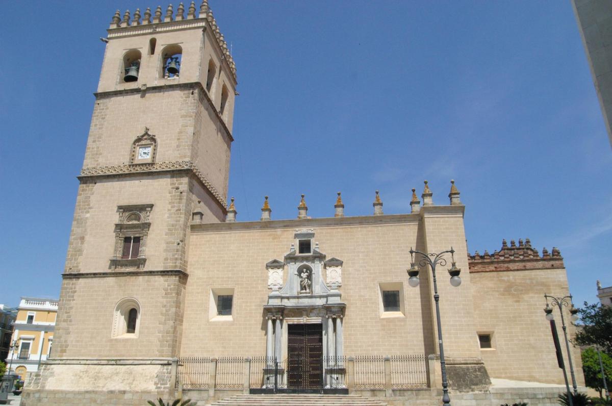 La Archidiócesis alerta de una captación de dinero falsa en nombre del Arzobispo