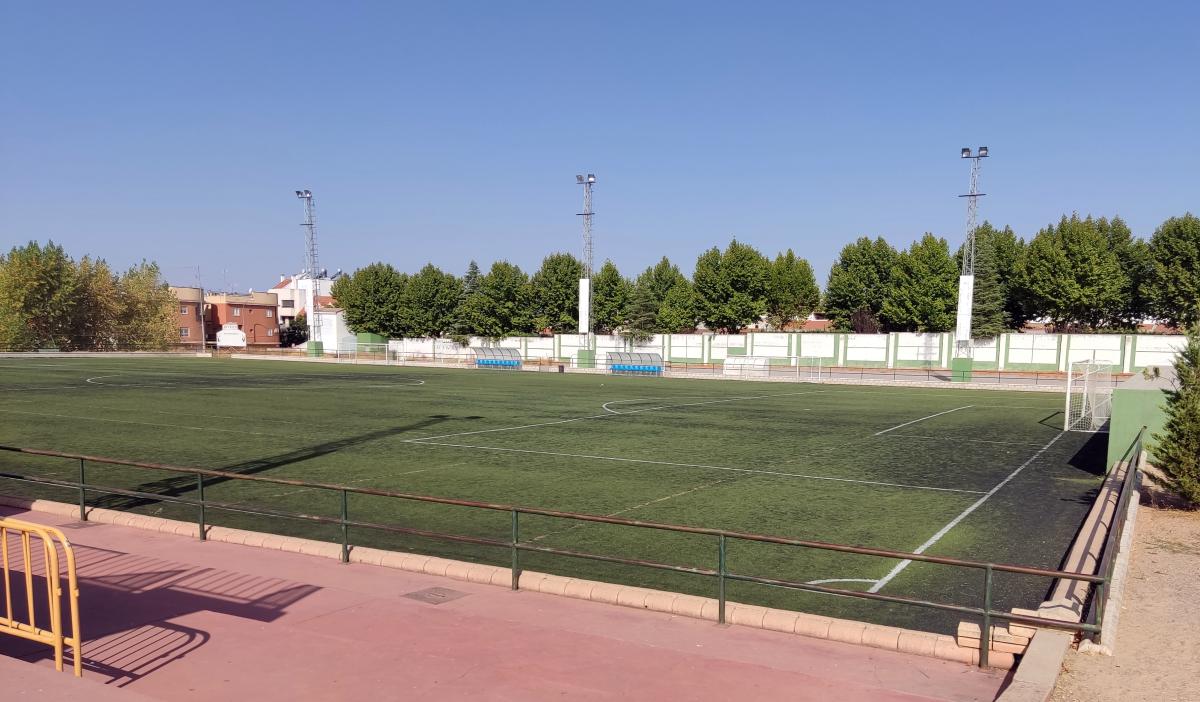 Previsto el vallado de dos campos de fútbol del polideportivo municipal