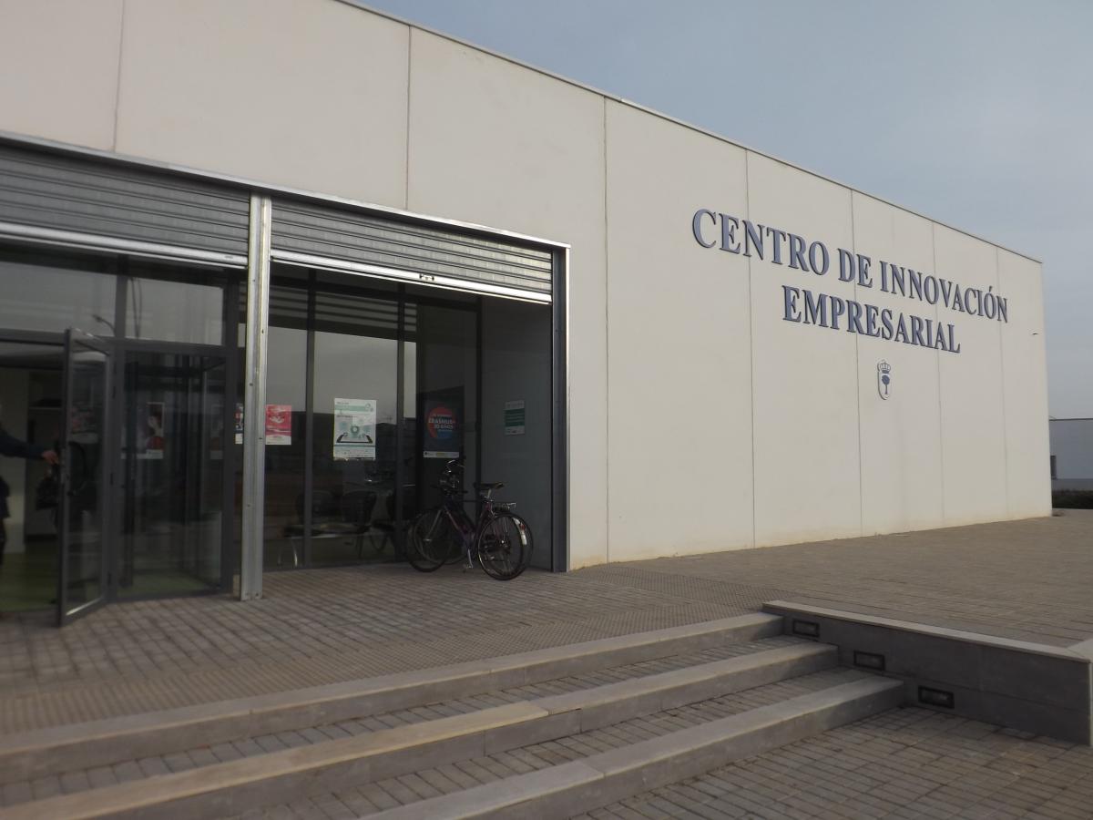 Garantizada la continuidad de Aula Mentor con la aprobación de un convenio