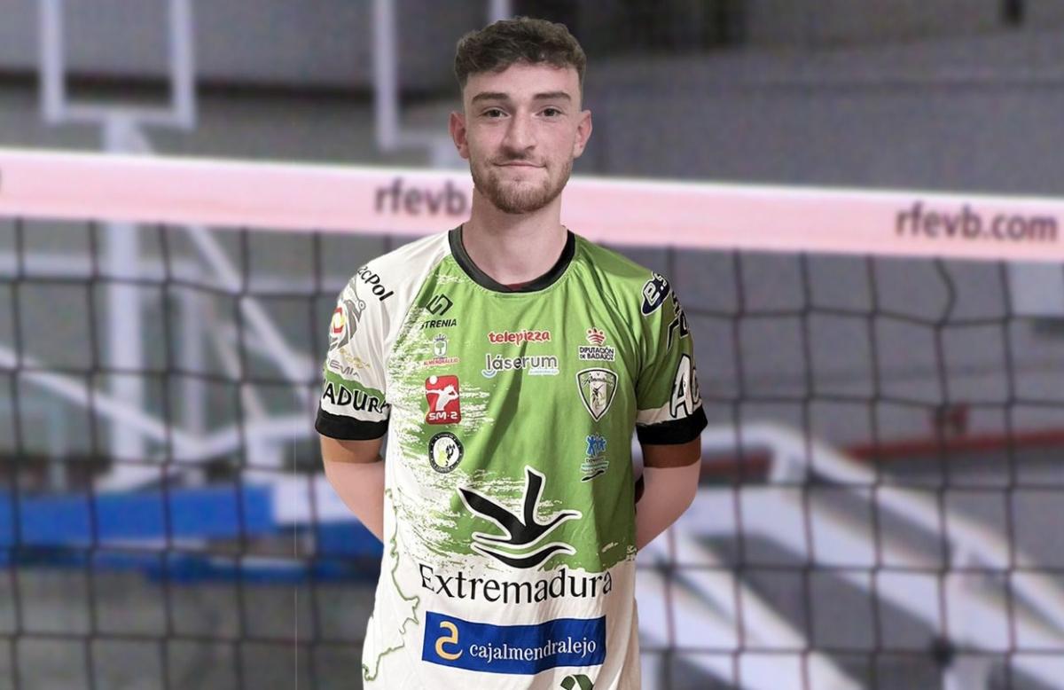 El sevillano Francisco Muñoz se une a las filas del Club Voleibol Almendralejo
