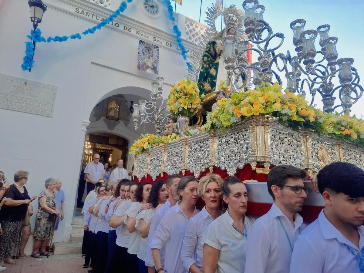 El grupo de costaleras sacará también a la Virgen de la Purificación 