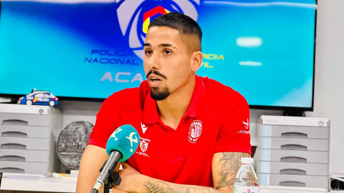 Presentado Cristian Rodríguez como nuevo portero del Extremadura