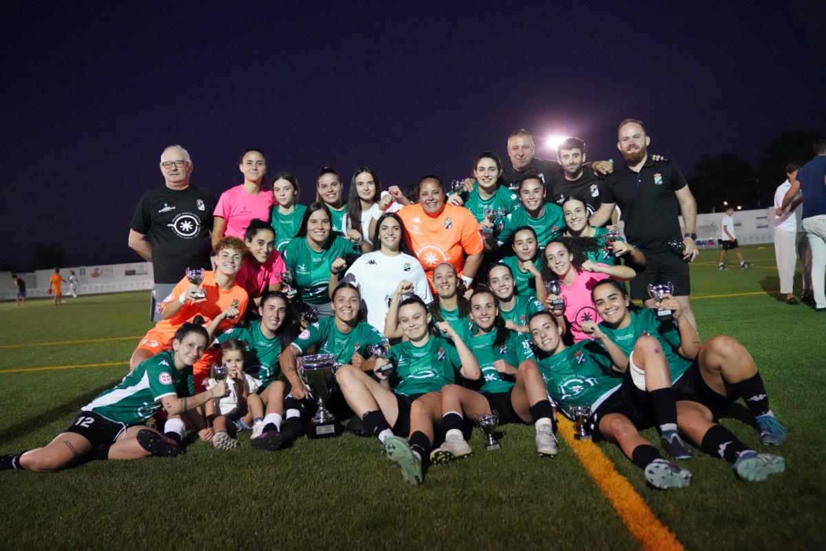 El Extremadura femenino se hace con la Copa Extremadura Femenina