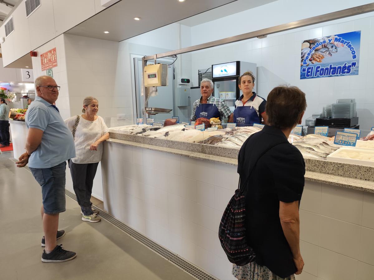 El  mercado municipal regresa a su ubicación original tras una reforma de 2,8 millones