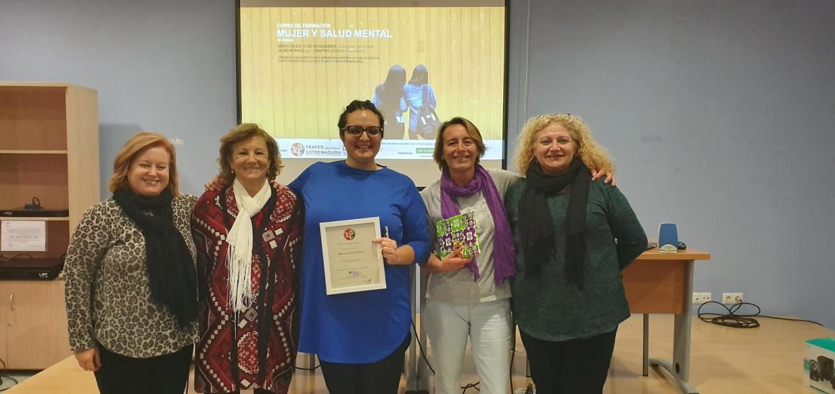 Feafes celebra un curso destinado a mujeres con problemas de salud mental