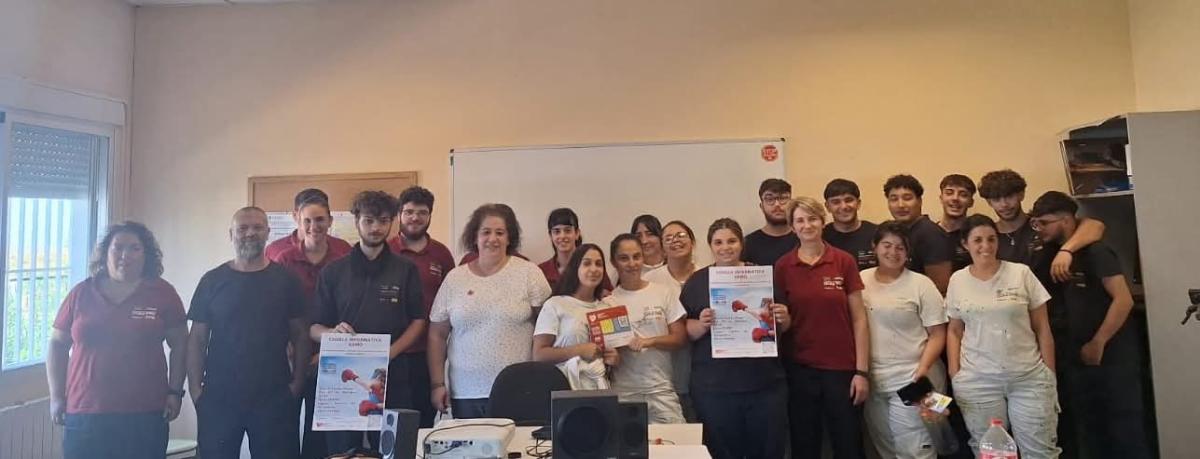 ADMO imparte charlas para concienciar a los jóvenes sobre la donación de médula ósea