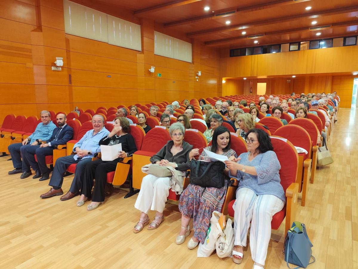 El curso de la Universidad de Mayores se inicia con 176 inscritos en la ciudad