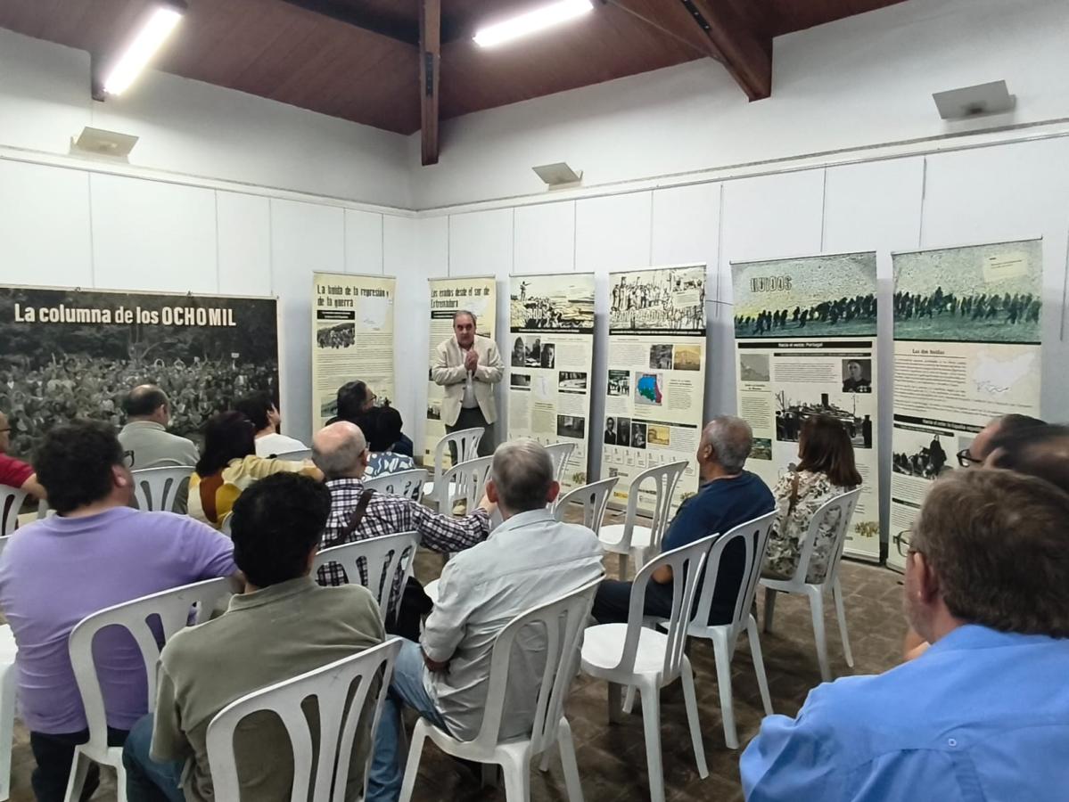 Inaugurada la exposición ‘La columna de los ocho mil’ en el centro cultural San Antonio