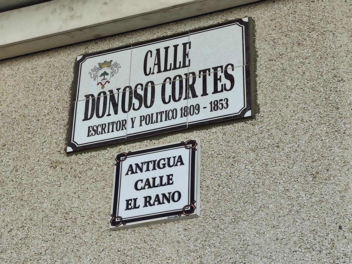 Comienza la instalación de rótulos con los nombres antiguos de una treintena de calles