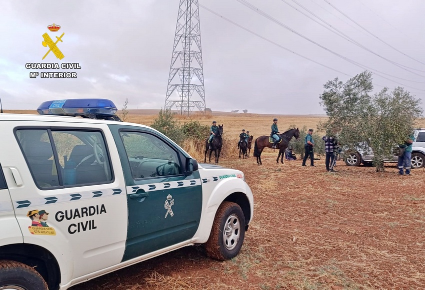 La Guardia Civil presenta el Plan de actuación contra la sustracción de aceitunas 