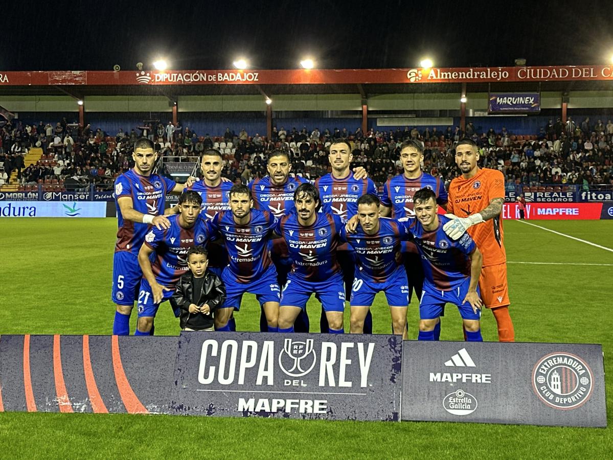 Noche mágica en Almendralejo con un Extremadura que hace caer a Las Palmas