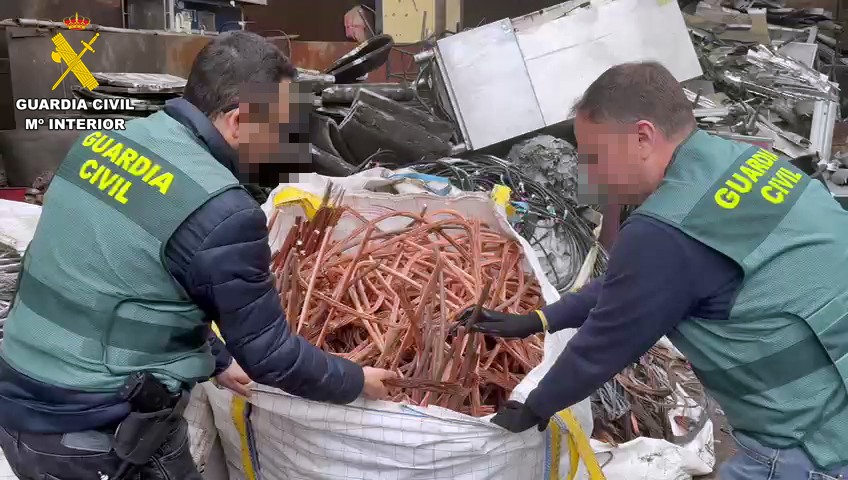 Detenidos los autores de los robos de Viñaoliva, Romale y López Morenas